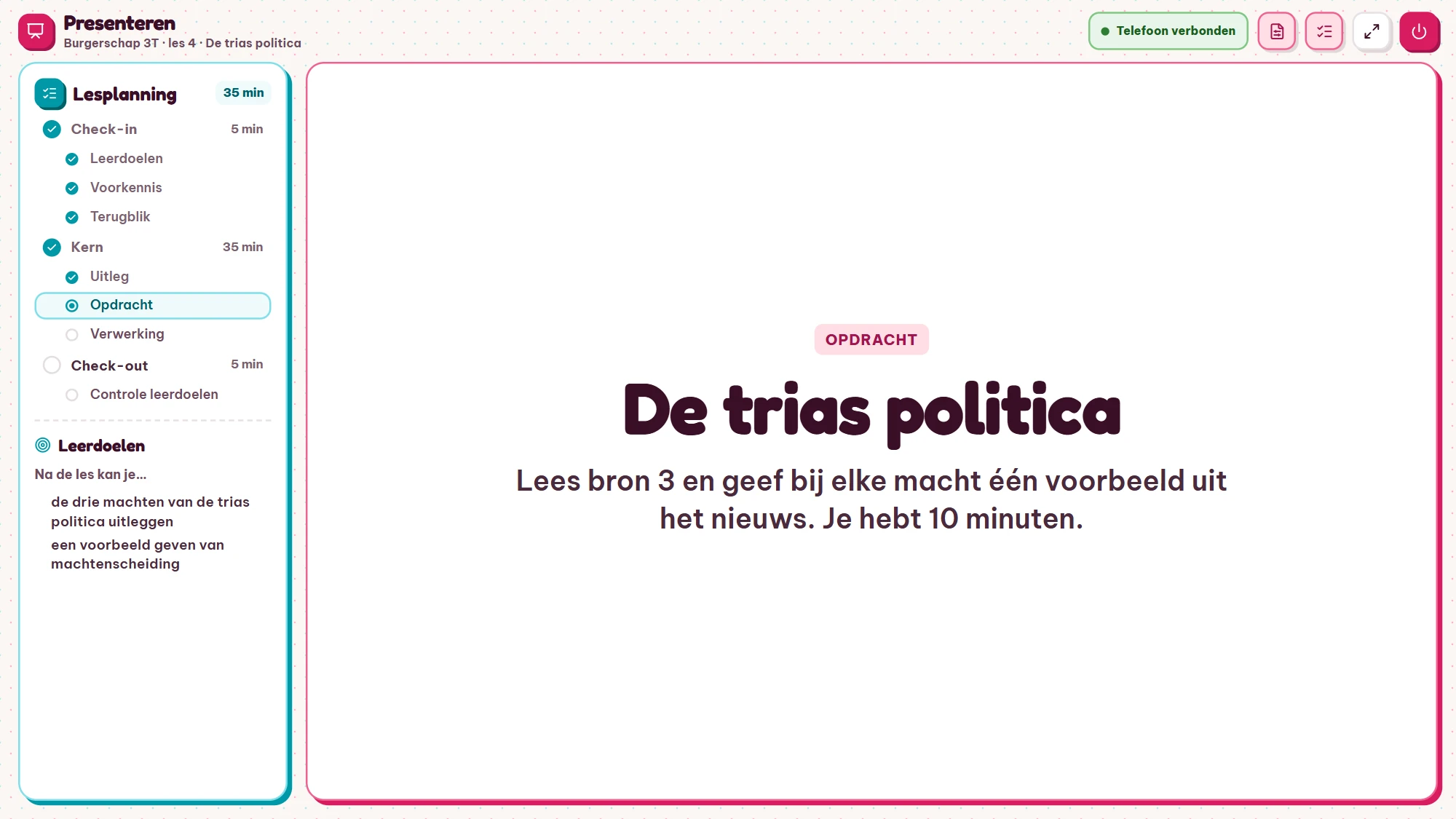 Presenteerscherm met een opdracht, lesplanning en leerdoelen